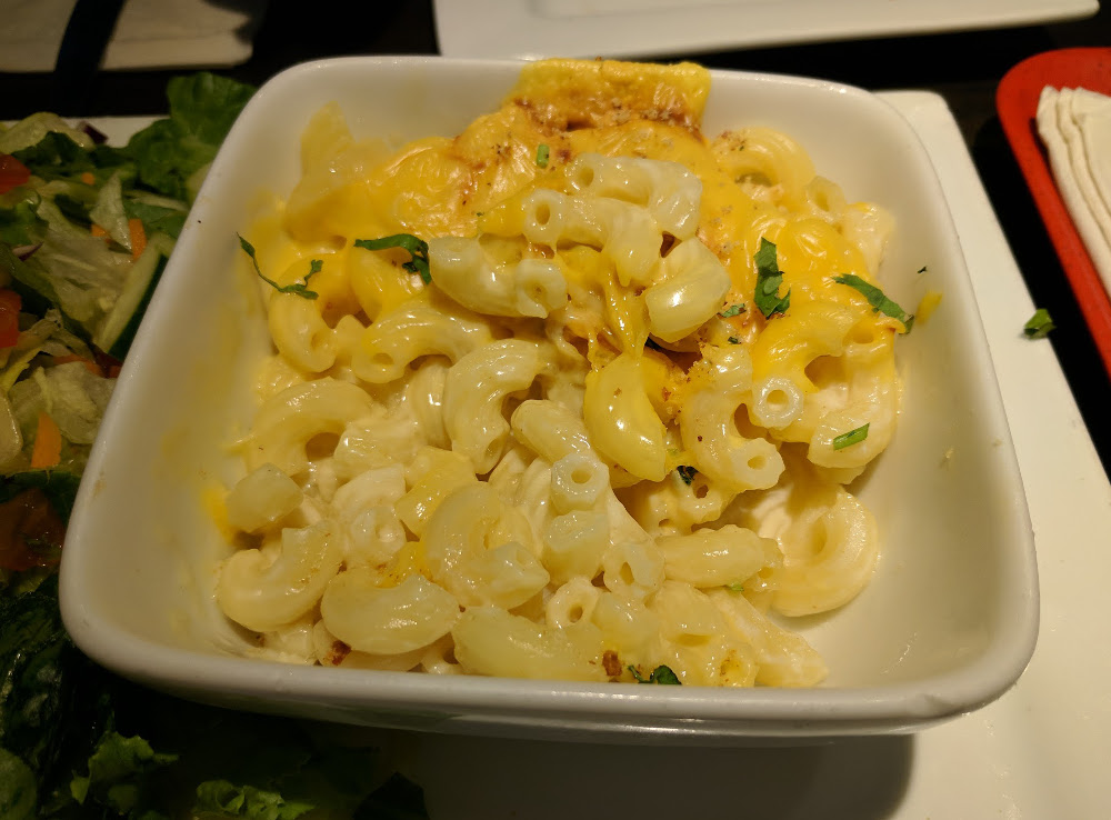Red Robin's "Mac and Cheese"